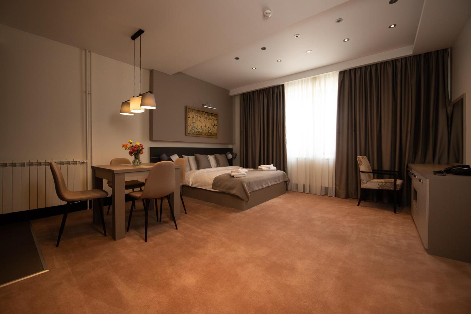 Hotel Sun โลซนิตซา ภายนอก รูปภาพ